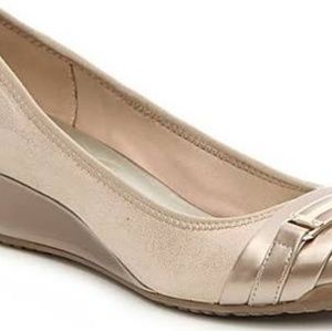 Anne Klein sport heels